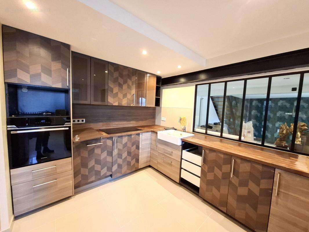 Maison à MONTIGNY-LENGRAIN