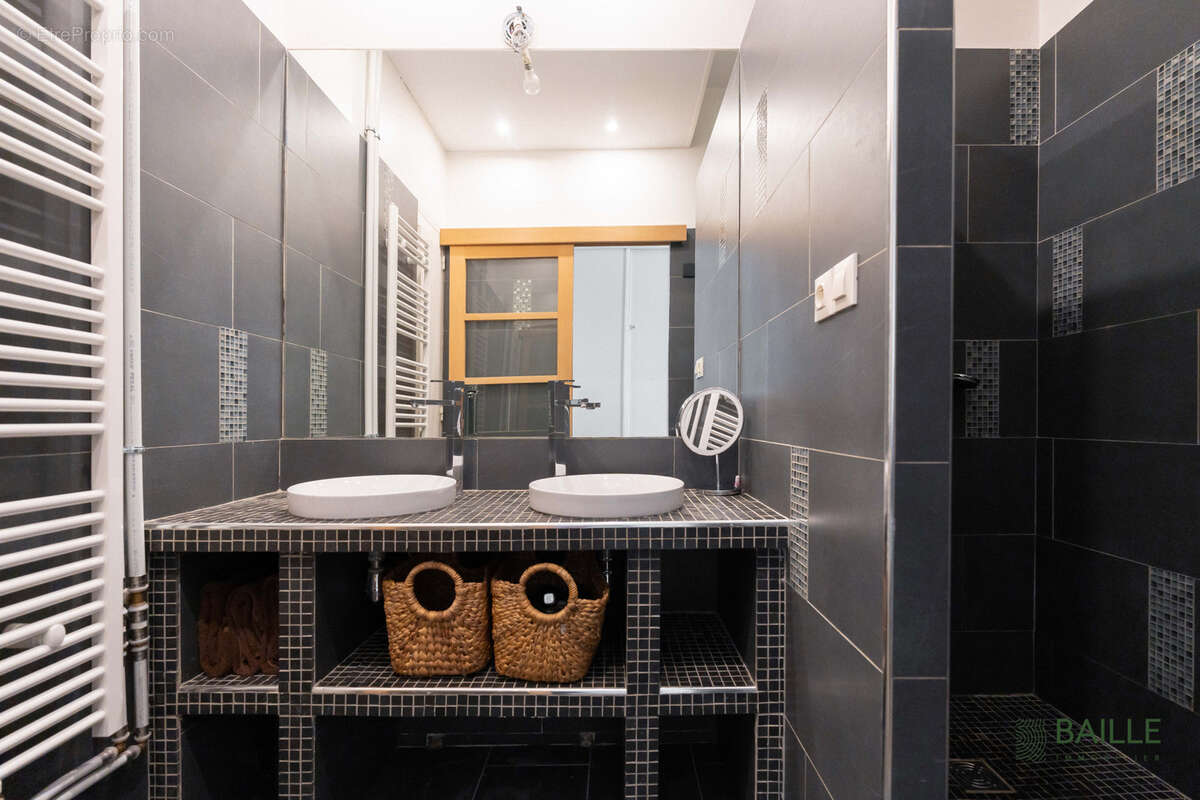 Appartement à MARSEILLE-9E