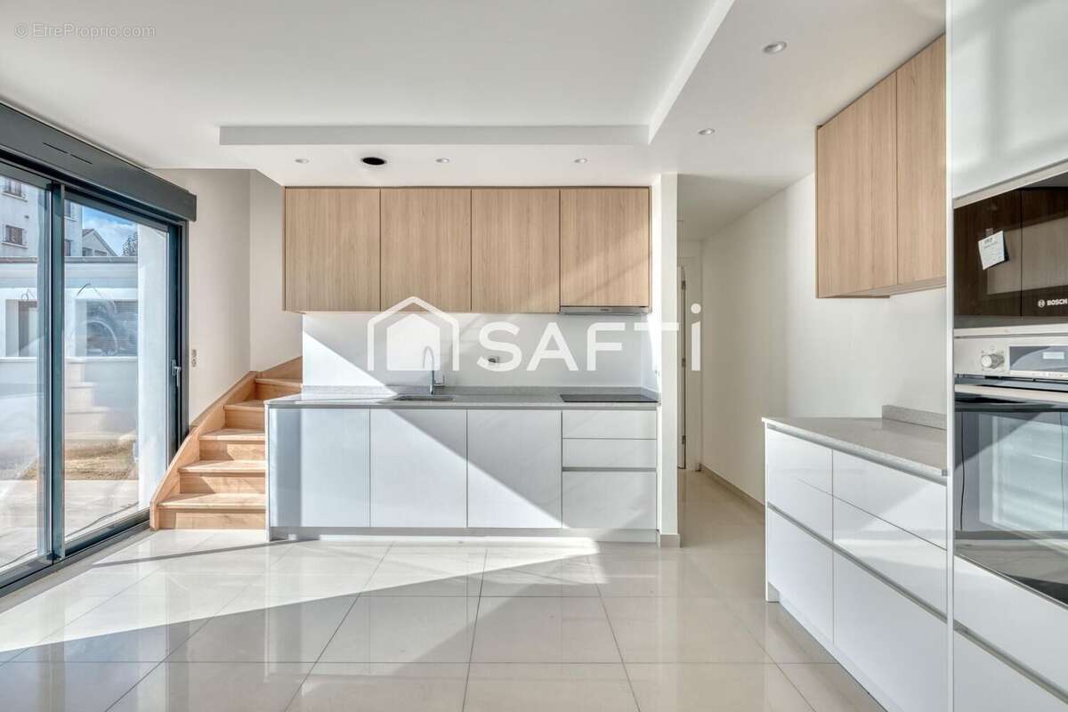 Photo 3 - Maison à SAINT-MAUR-DES-FOSSES