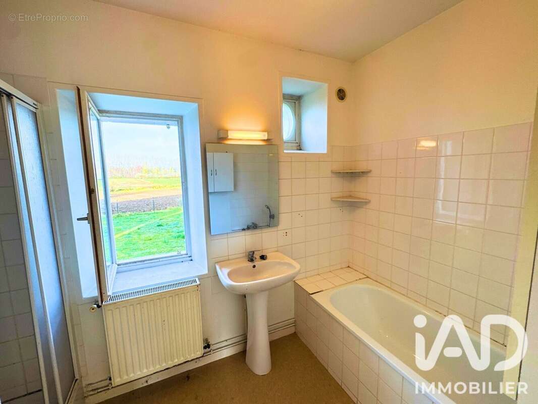 Maison 103 m² à Perroy  - photo 9