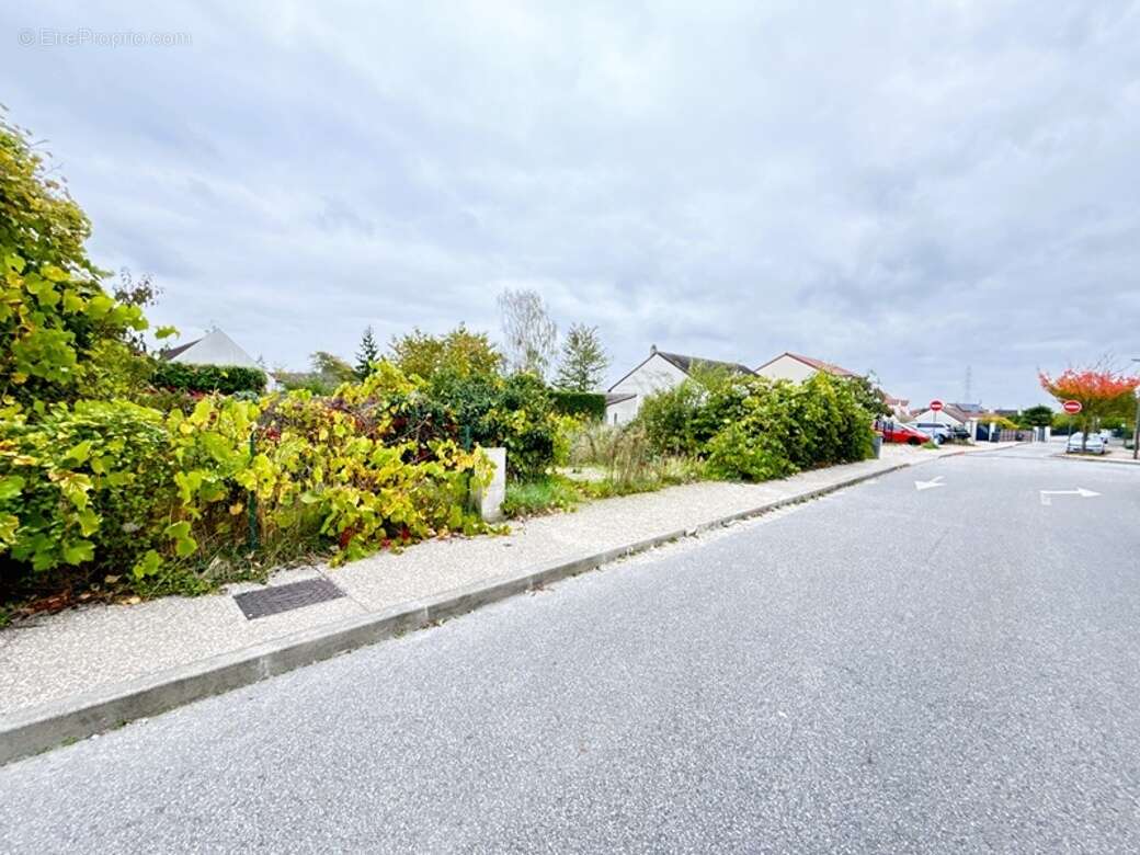 Terrain à VERNOUILLET