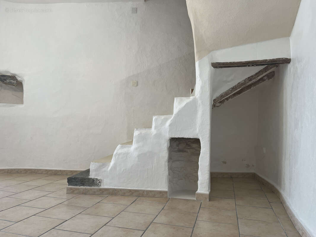 Maison à MONTBRUN-DES-CORBIERES