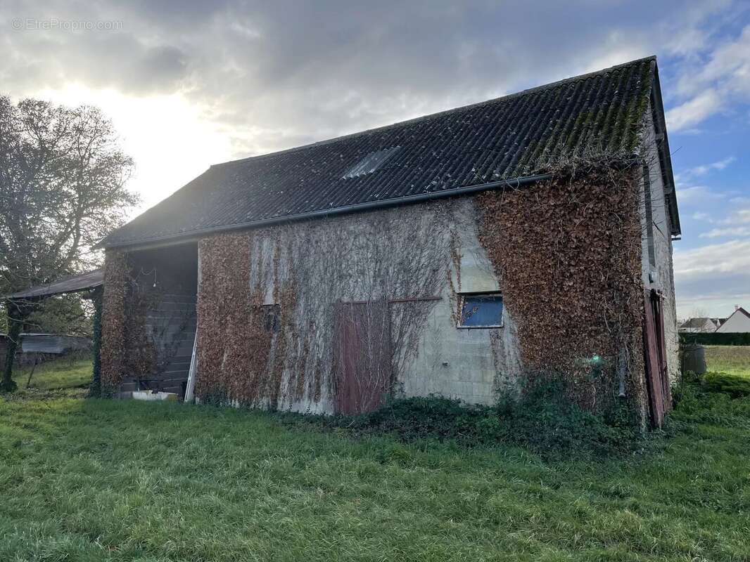 Maison à COUESMES
