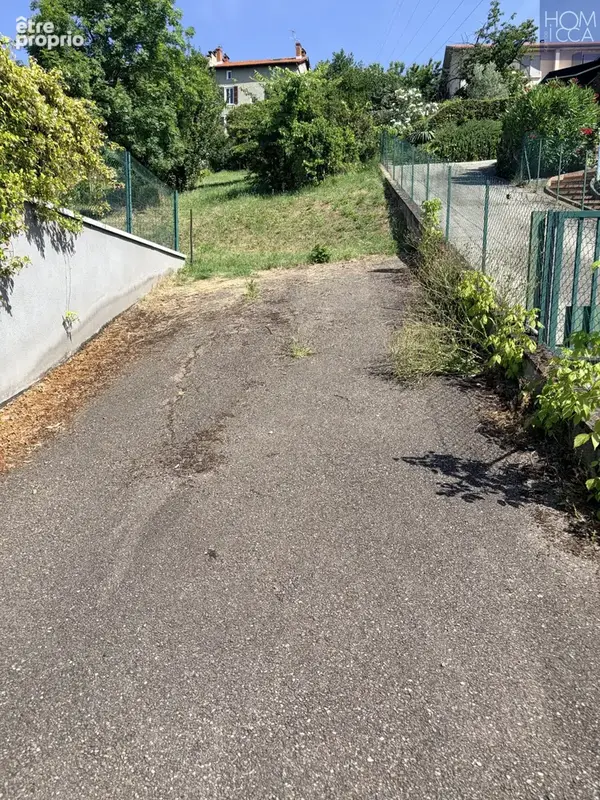 Rillieux la pape crepieux terrain constructible 670m2 libre de constructeur a vendre - photo 4