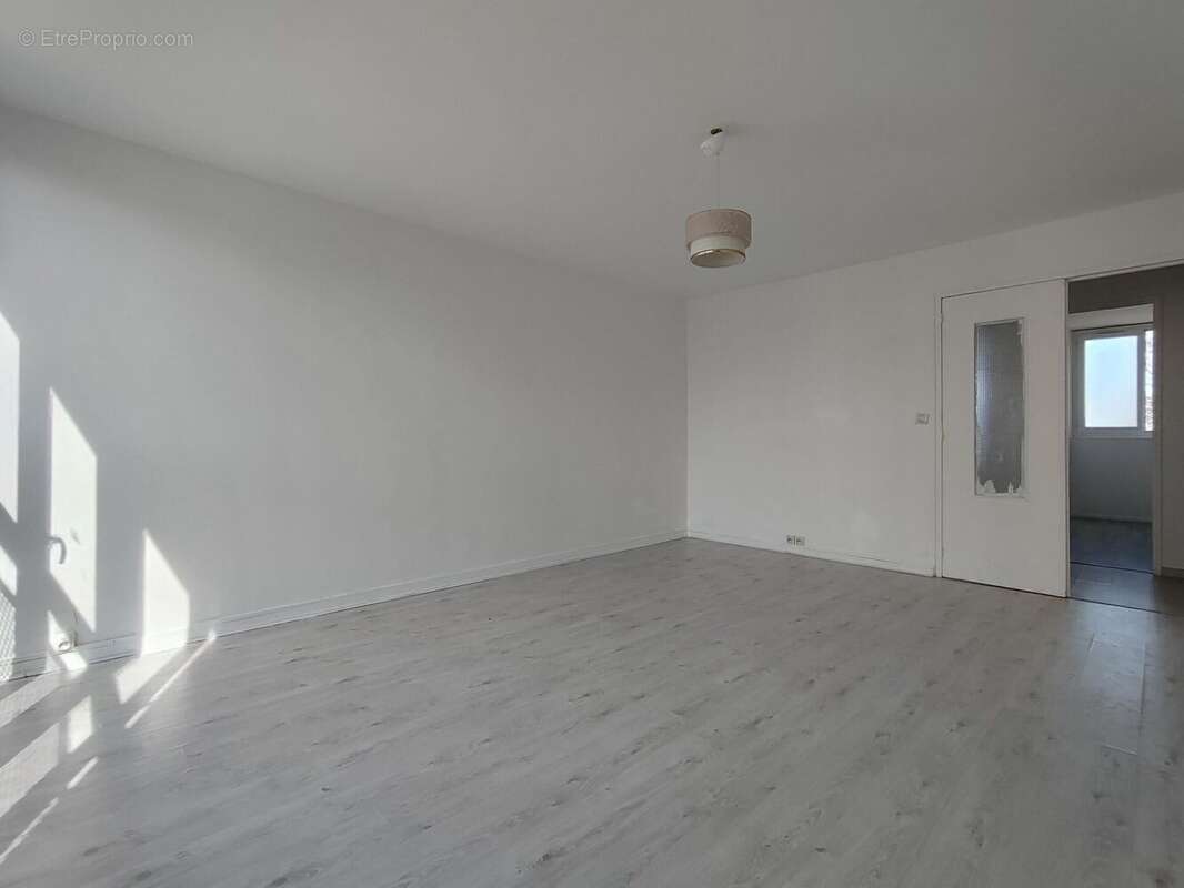Photo 2 - Appartement à BEAUVAIS