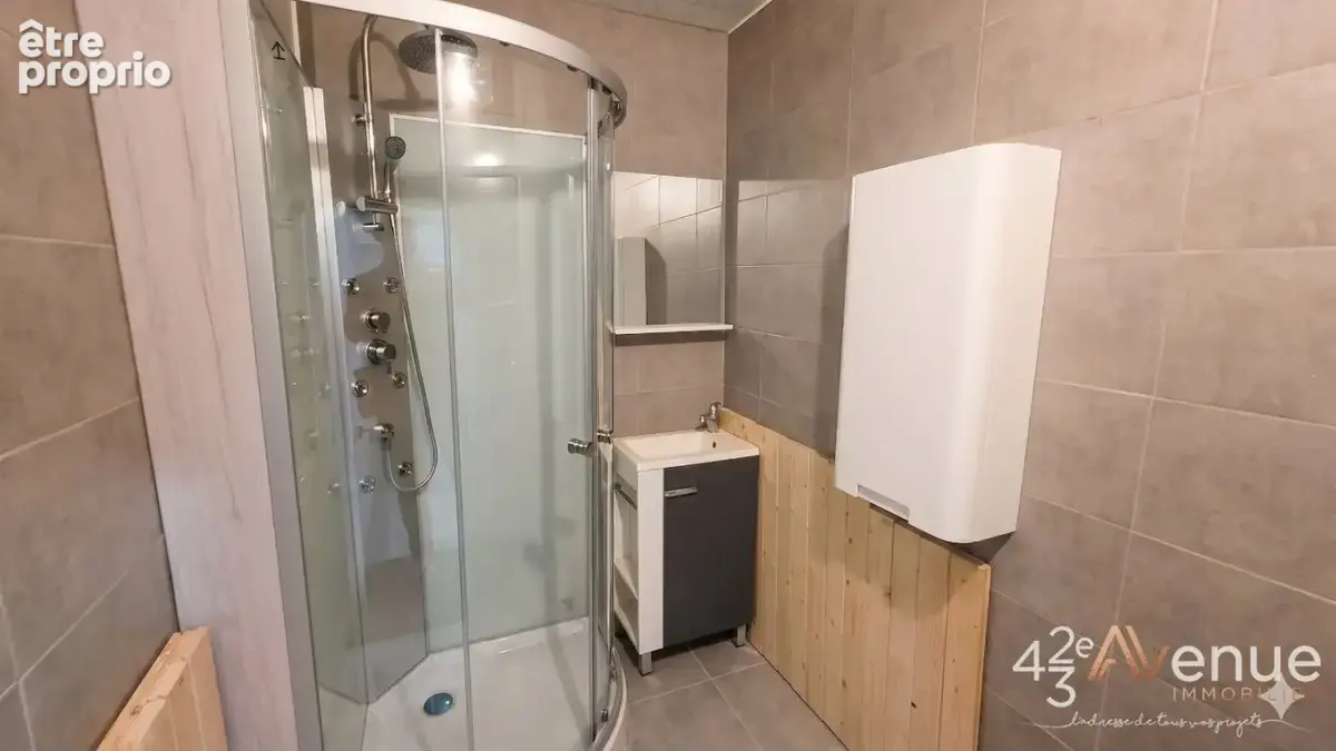 Maison 4 pièces 84 m² à vendre à Sury-Le-Comtal (42450) - photo 7