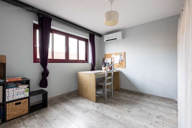 Commerce à GUJAN-MESTRAS