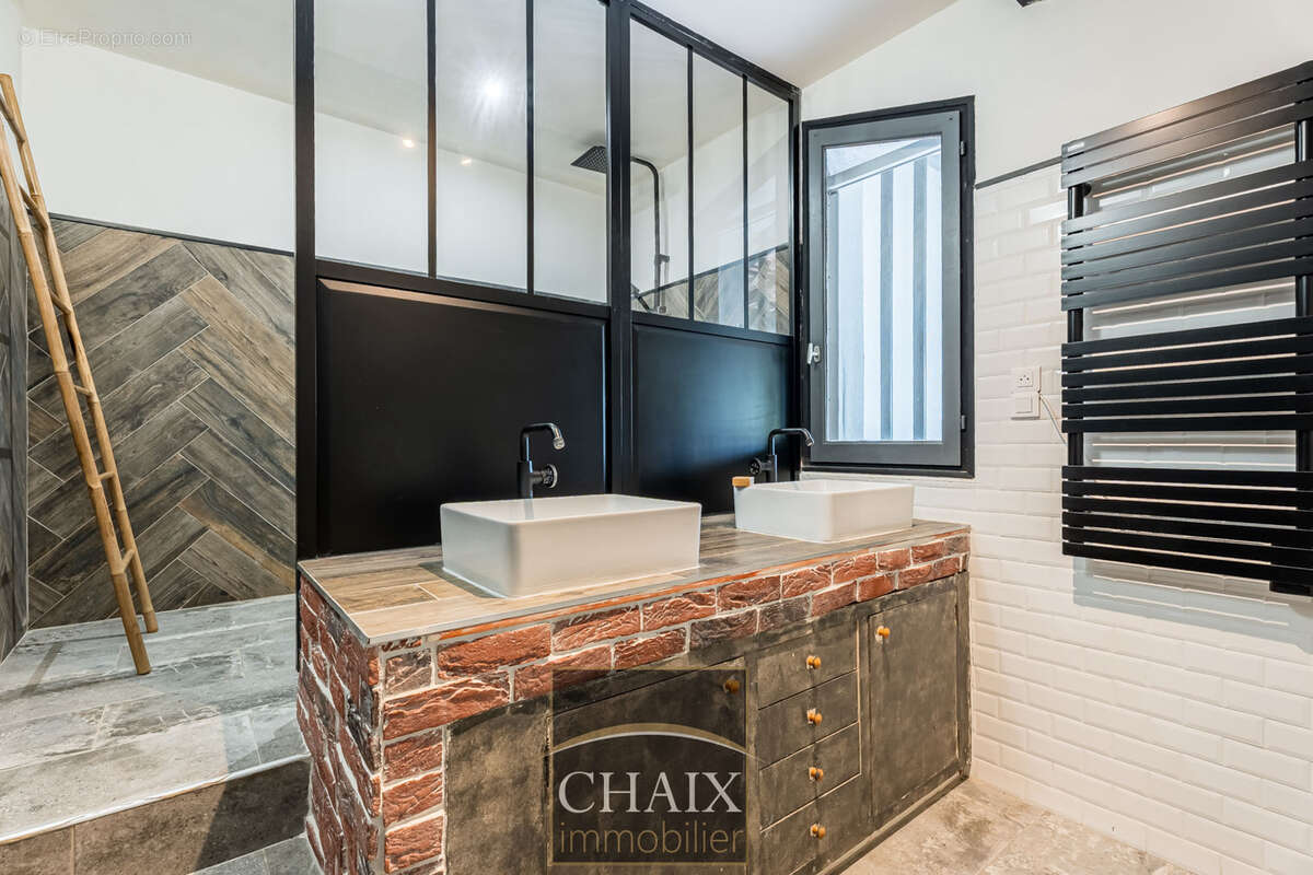 Contemporaine et charme dans un écrin de verdure - photo 10