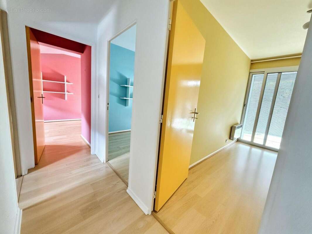   - Maison à VALS-LES-BAINS