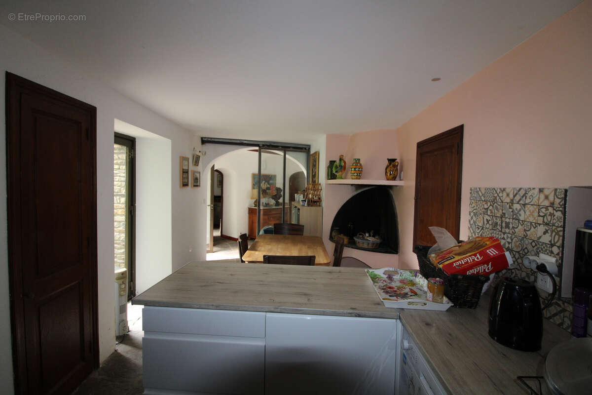 Maison à COLOMBIERES-SUR-ORB