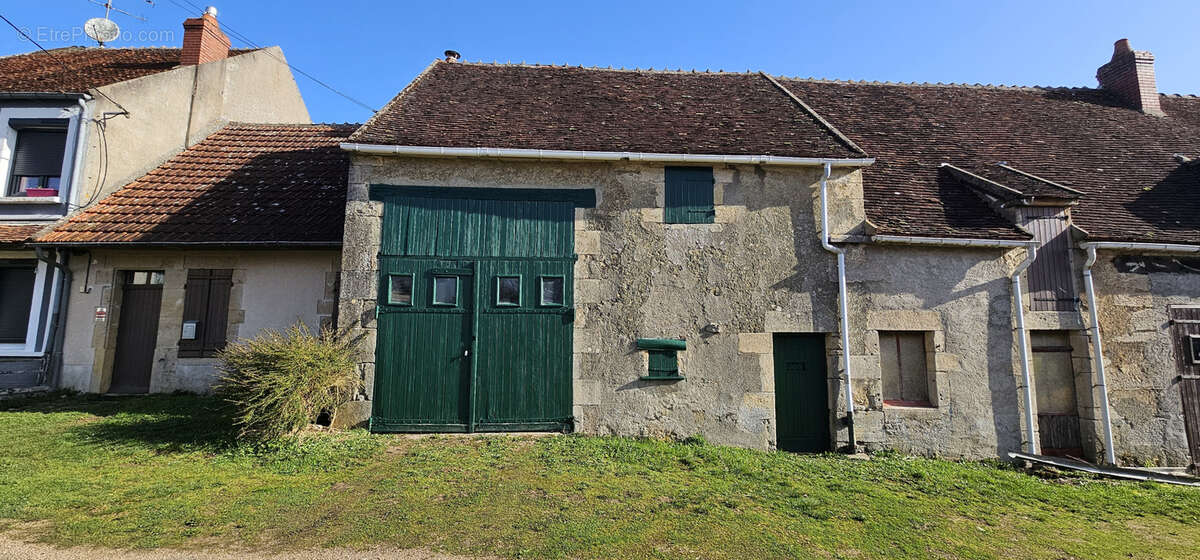 Maison à CHAMPLEMY