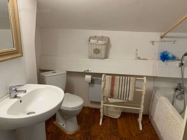 Maison à SAINT-THOMAS-DE-CONAC