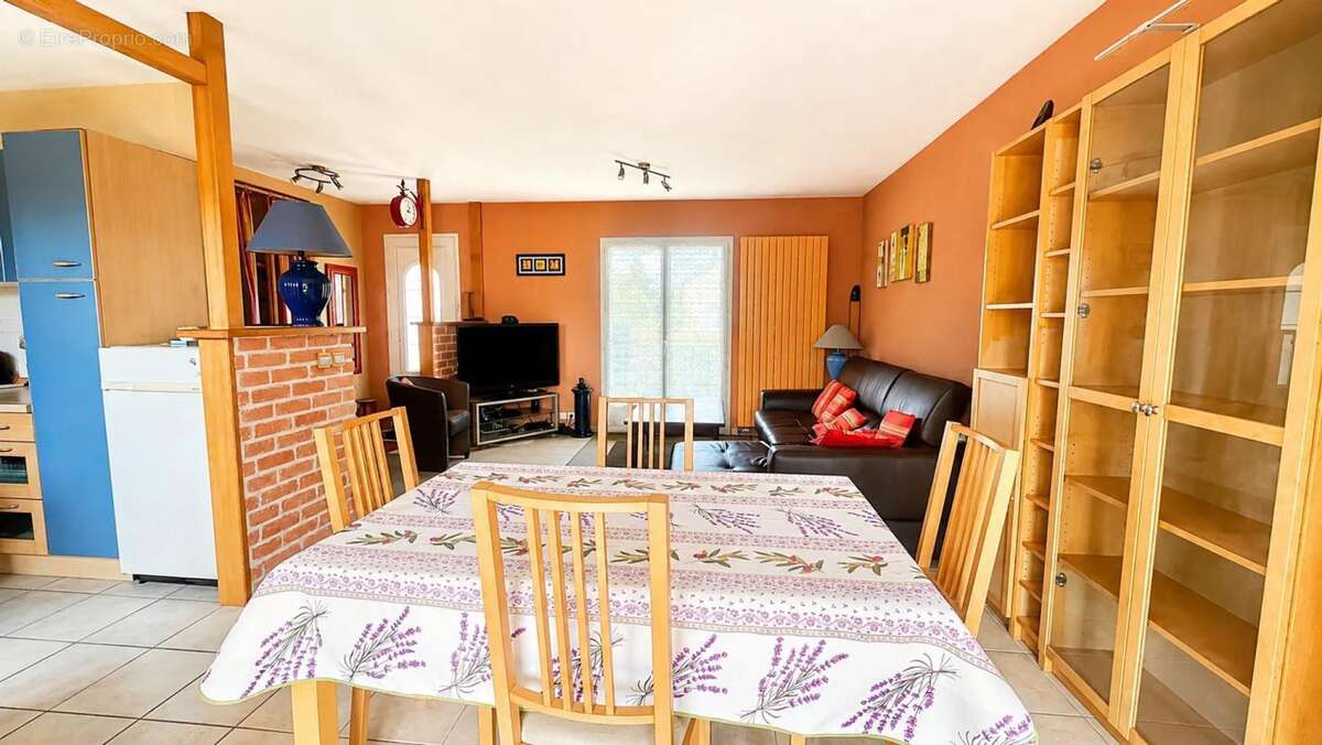 Saint Avertin - 5 pièces avec beau jardin - 112 m2 - photo 5