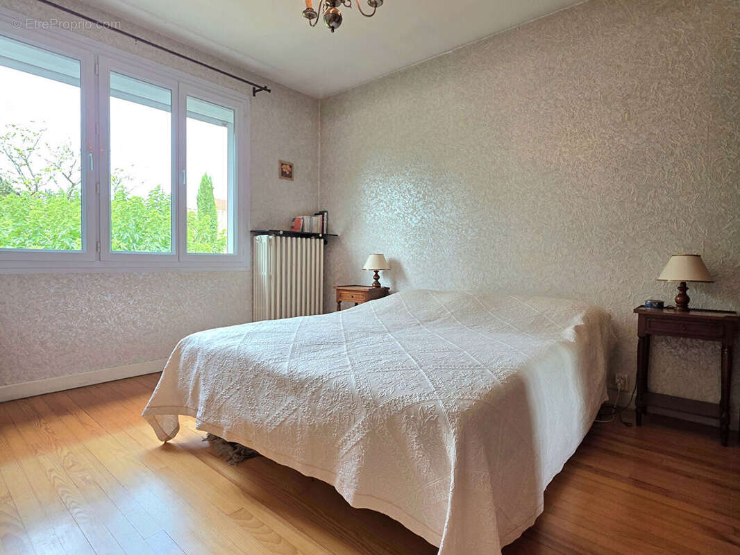 Maison à ROMANS-SUR-ISERE