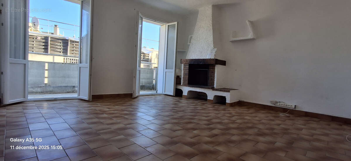 Appartement à VALLAURIS