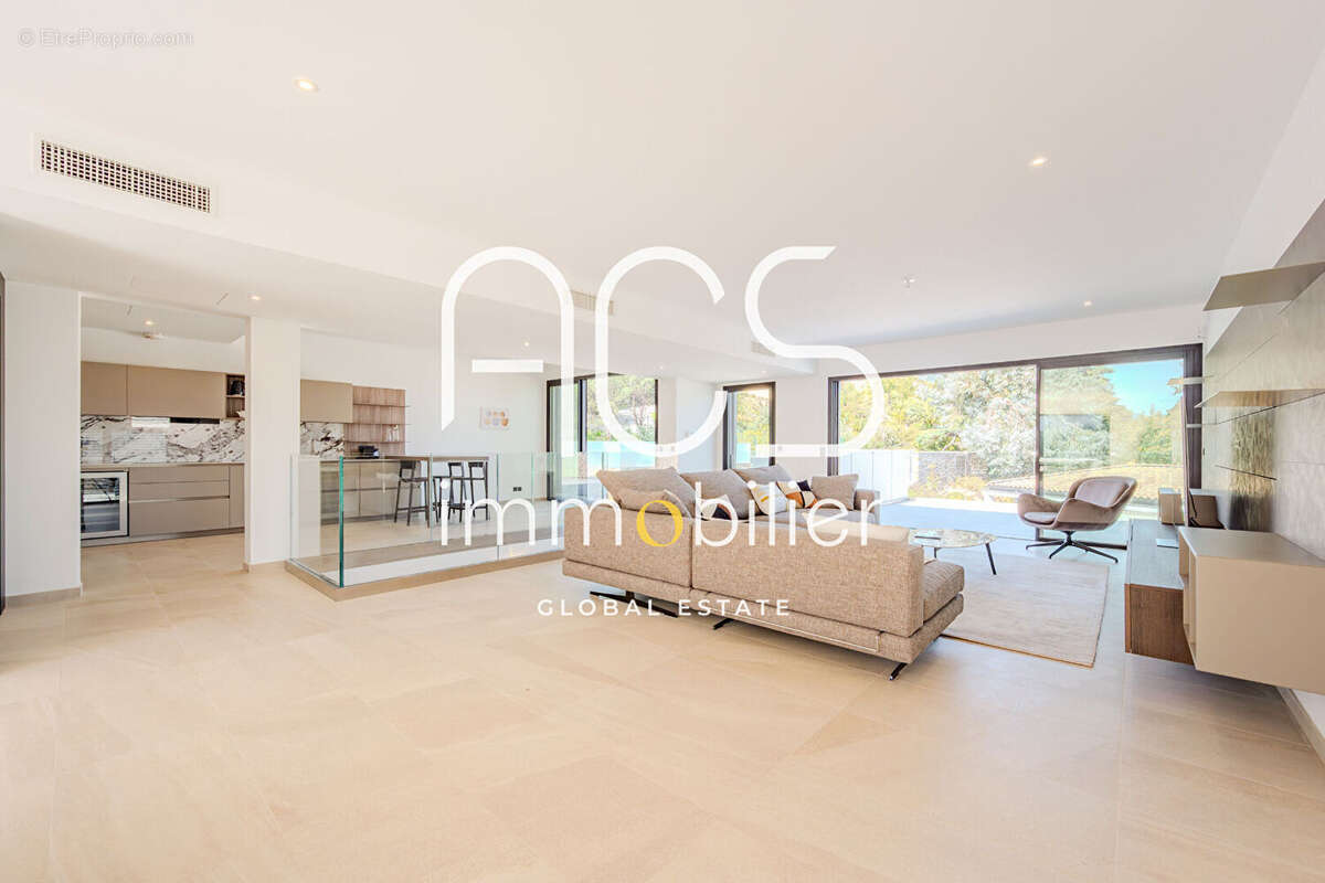 Vente Villa-Loft 5 pièces Gassin - 5 min St Tropez et plages à pied - photo 9