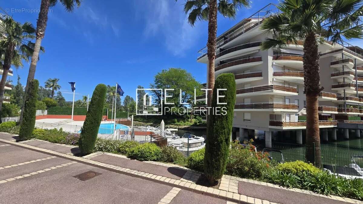 Appartement à MANDELIEU-LA-NAPOULE