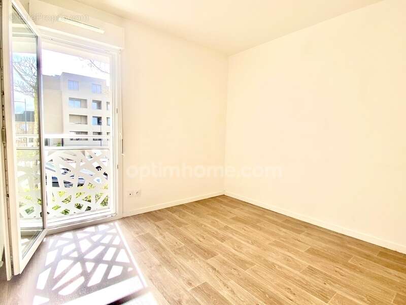 Appartement à COLOMBELLES