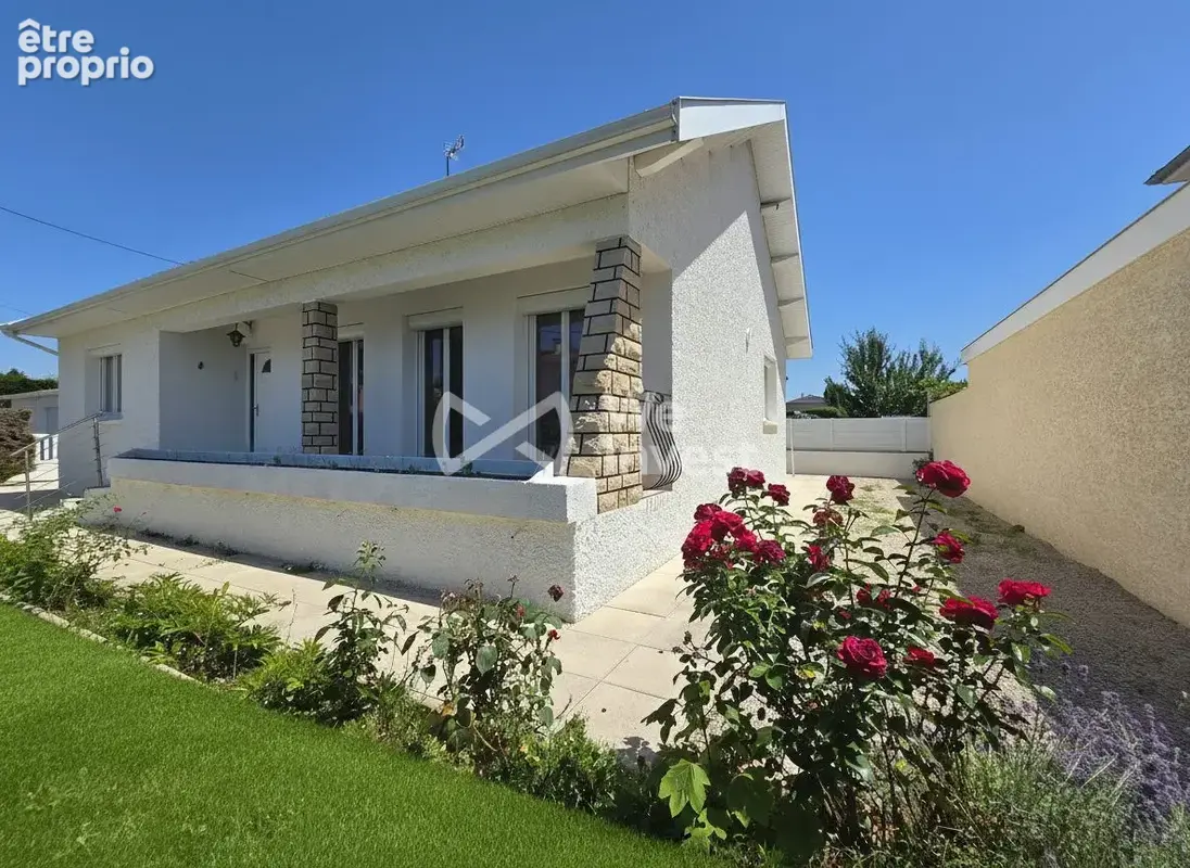 Maison à SAINT-LAURENT-DE-MURE