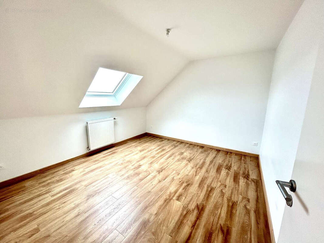 Appartement à HAUTEVILLE-LES-DIJON