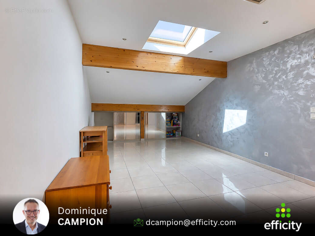 Maison 182 m² à Vif  - photo 16