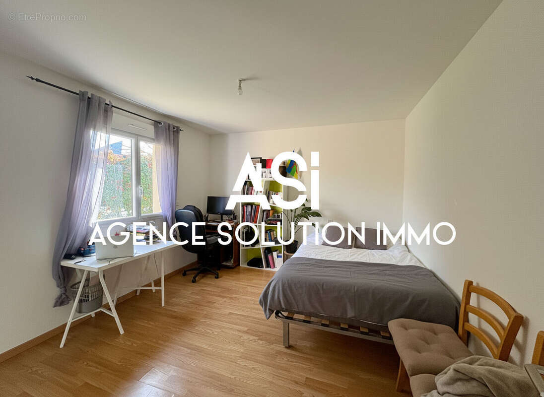 Maison à SAINT-PIERRE-LA-COUR