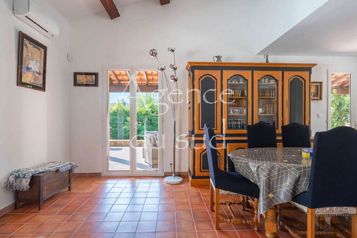 Villa de plain pied Type 6 de 146m²  - LA CADIERE D'AZUR - photo 10