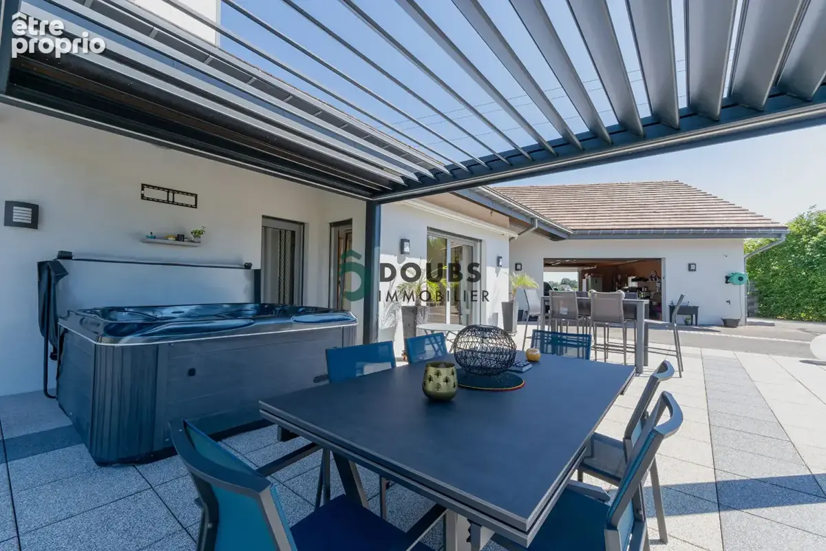 Villa de 487 m² - photo 2