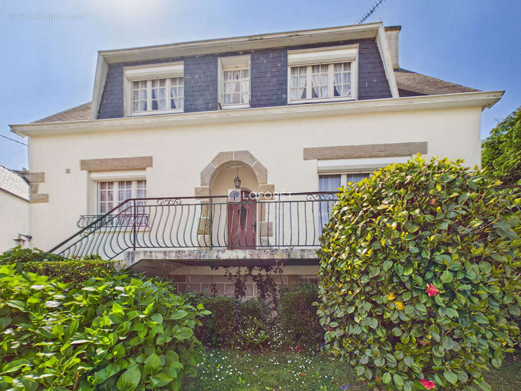 Maison à PLONEOUR-LANVERN