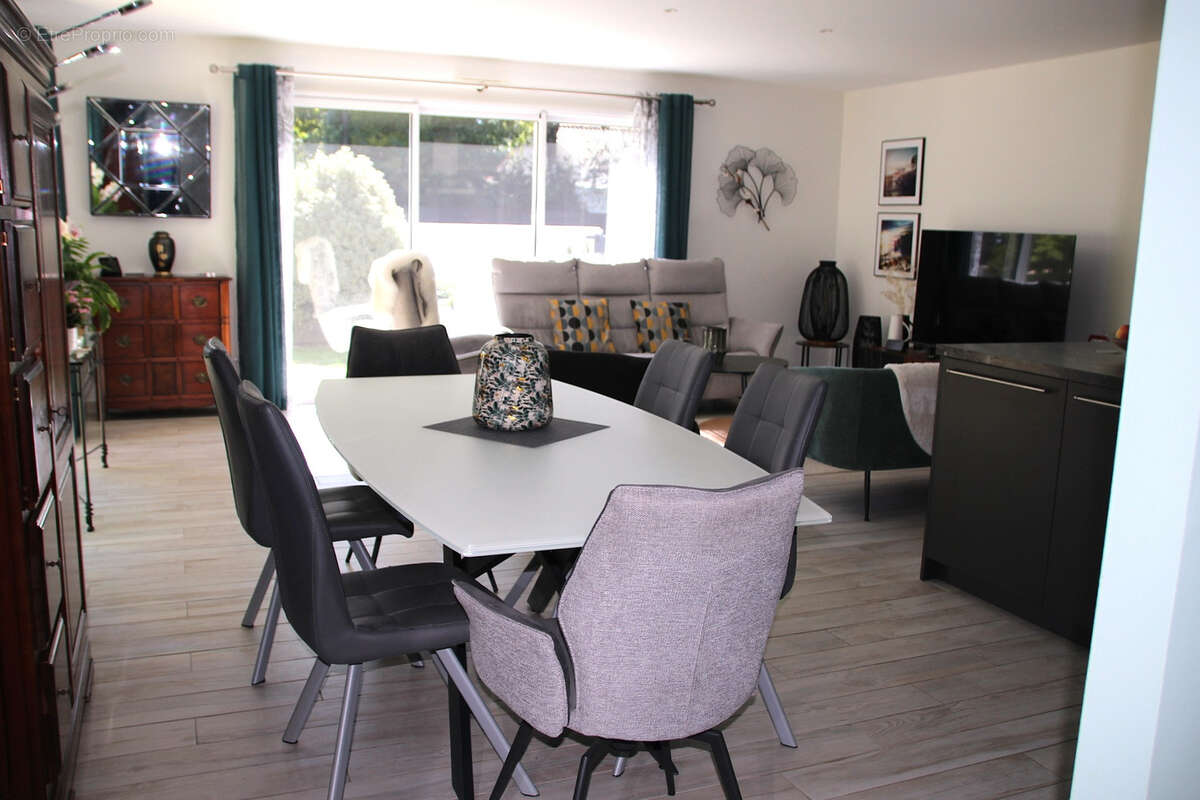 Maison à SAINT-GEORGES-DE-DIDONNE