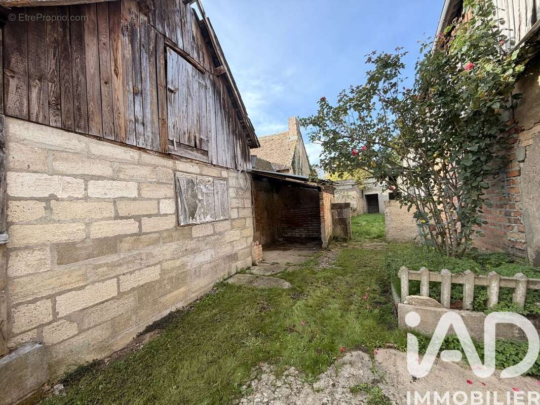 Photo 9 - Maison à MEZERAY