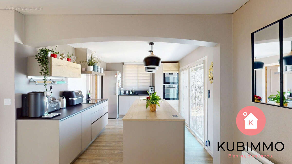 Maison 165 m² à Longeville-Sur-Mer  - photo 4