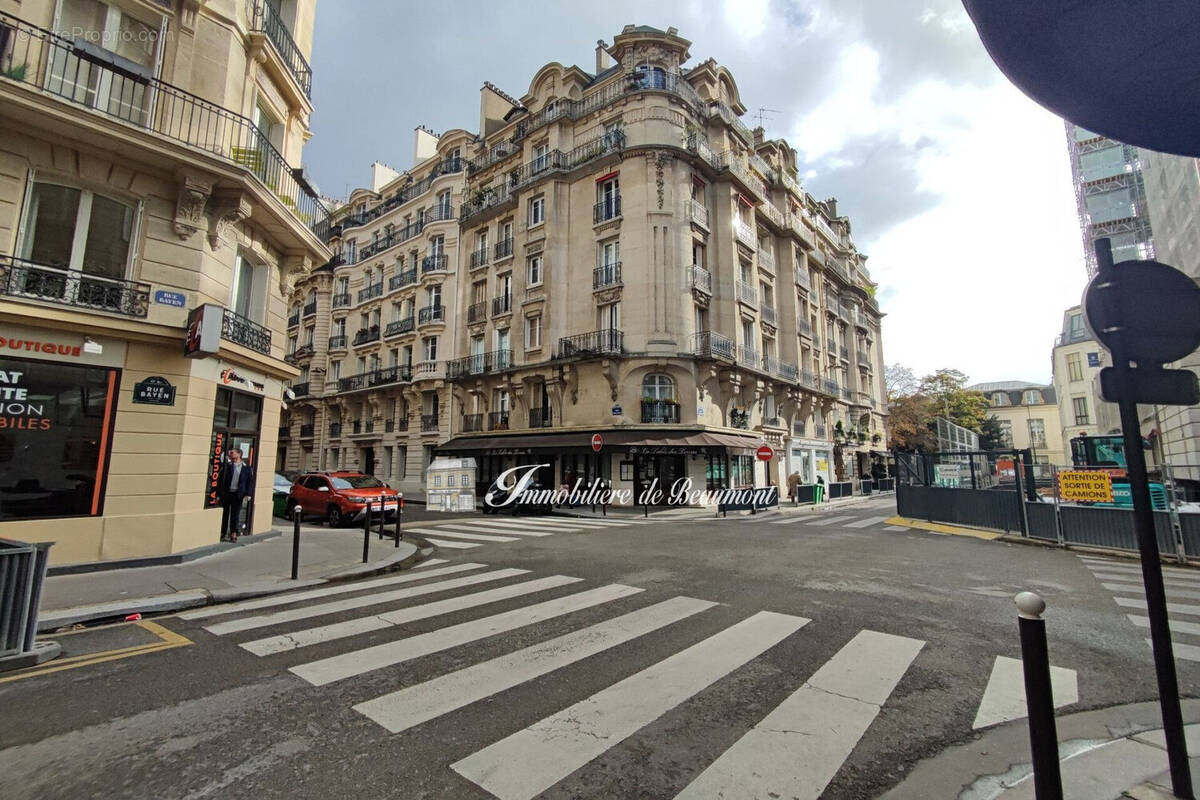 Appartement à PARIS-17E