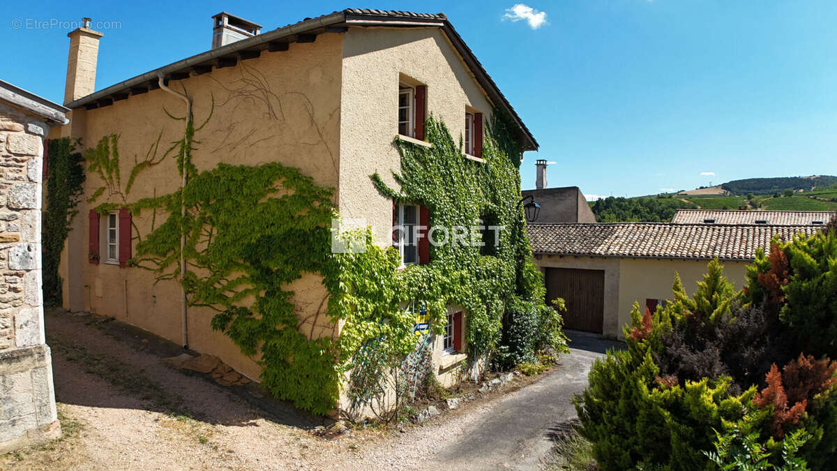 Maison Davayé 8 pièces 178 m2 - photo 2