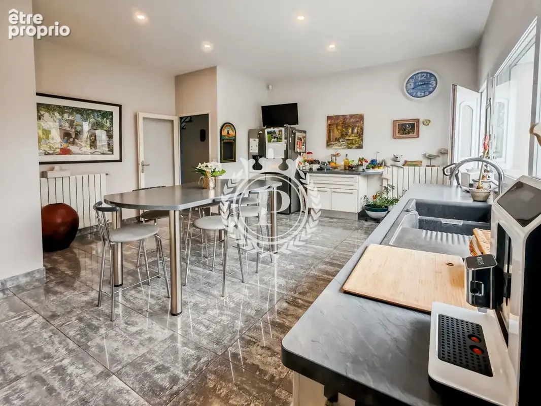 Maison 7 pièces 200 m² à vendre à Montfermeil (93370) - photo 6
