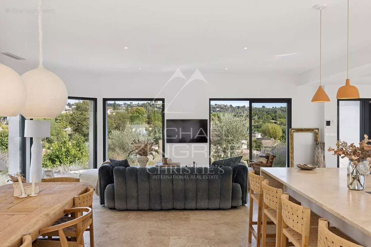 Maison à LA COLLE-SUR-LOUP