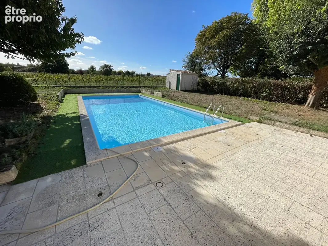 Photo Maison à Romegoux au prix de 270 000€
