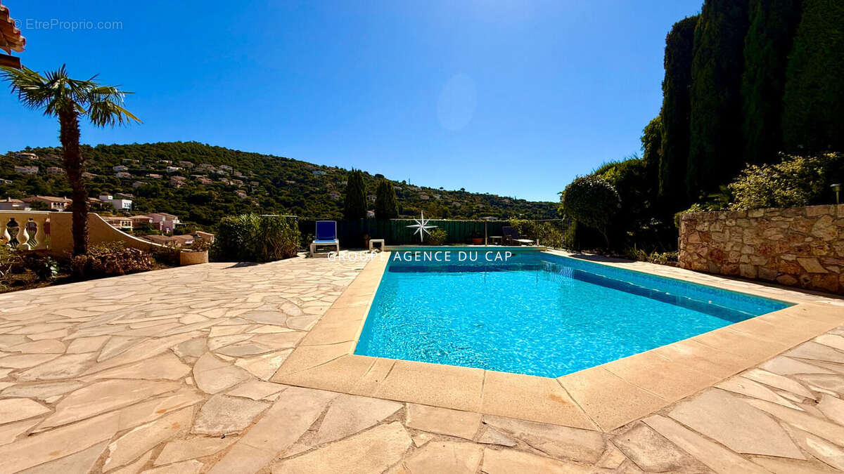 Maison à LES ISSAMBRES