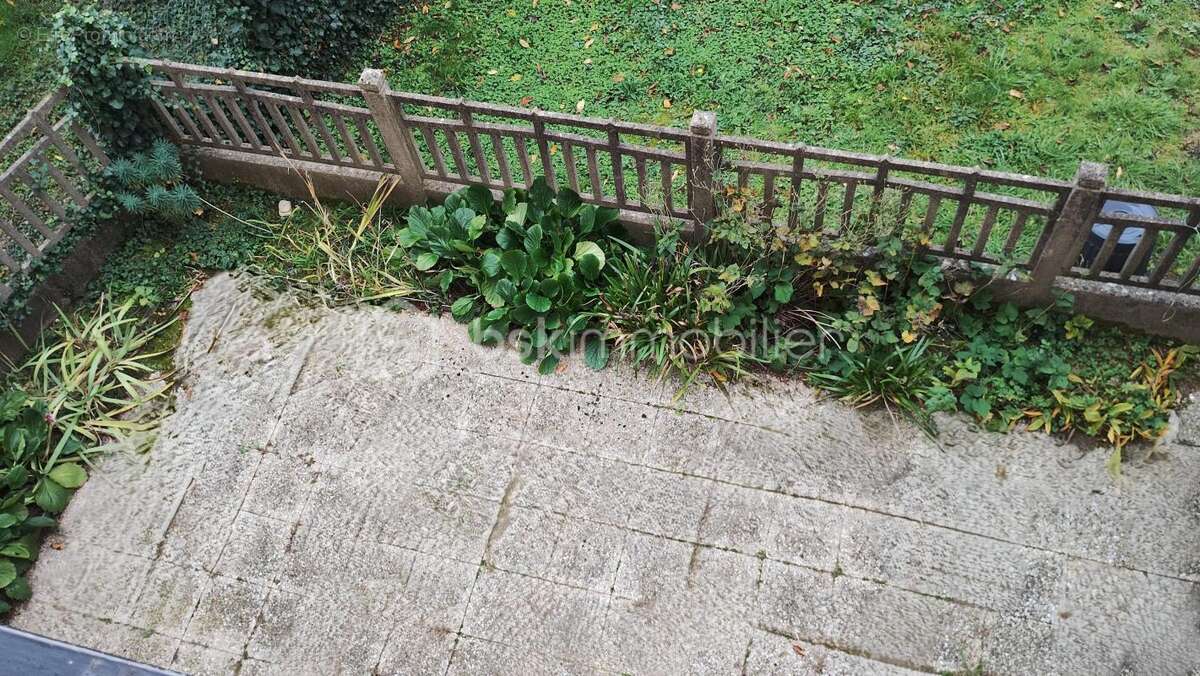 Appartement à SAINT-CYR-SUR-LOIRE