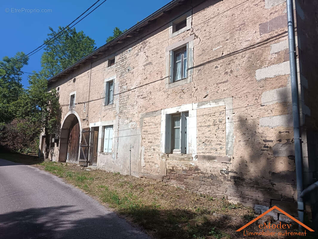 Maison à XERTIGNY