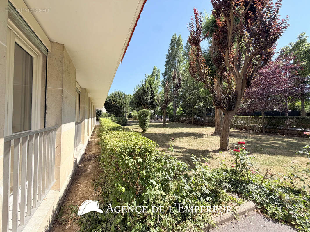 Appartement traversant 5 pièces - Rueil Buzenval - photo 17