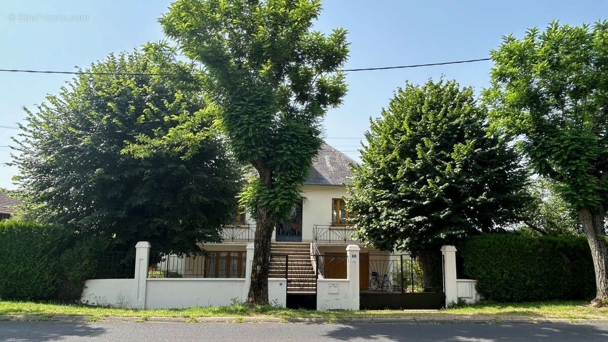 Maison à LEZOUX