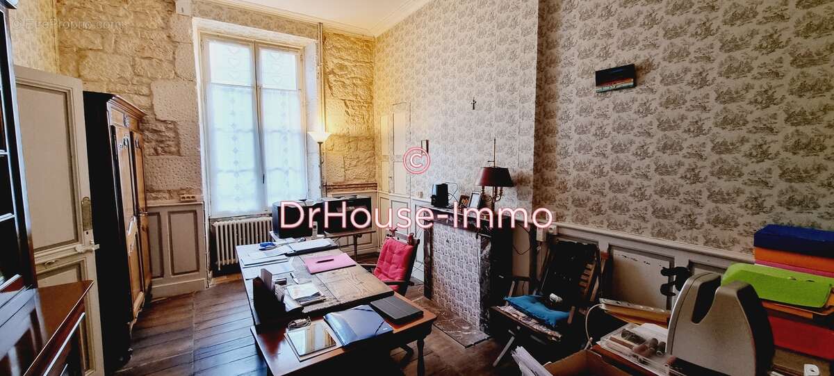 Maison à FONTENAY-LE-COMTE