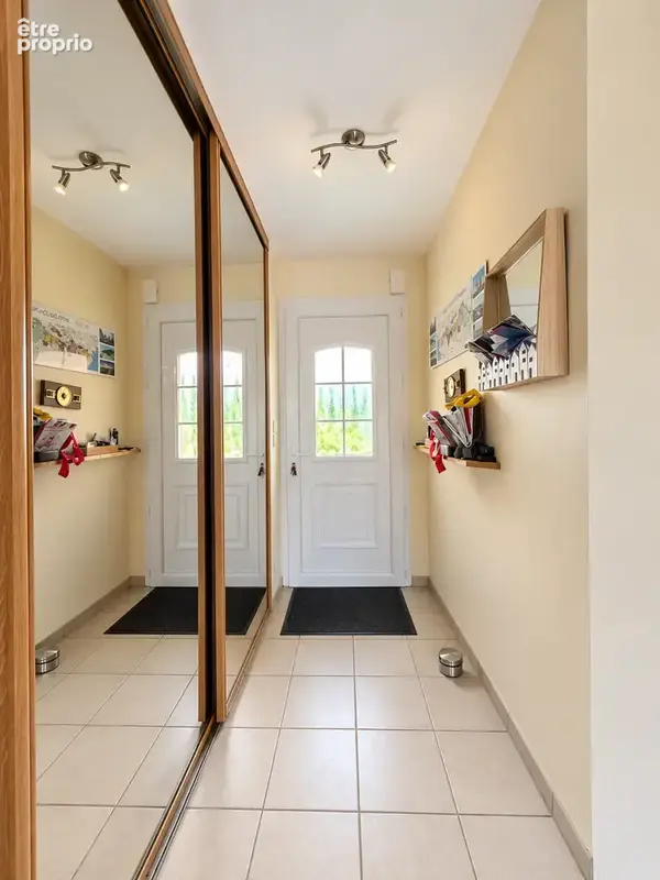 EXCLUSIVITÉ   BLOU (49160)   Maison 3 chambres avec grand jardin et beau potentiel - photo 2