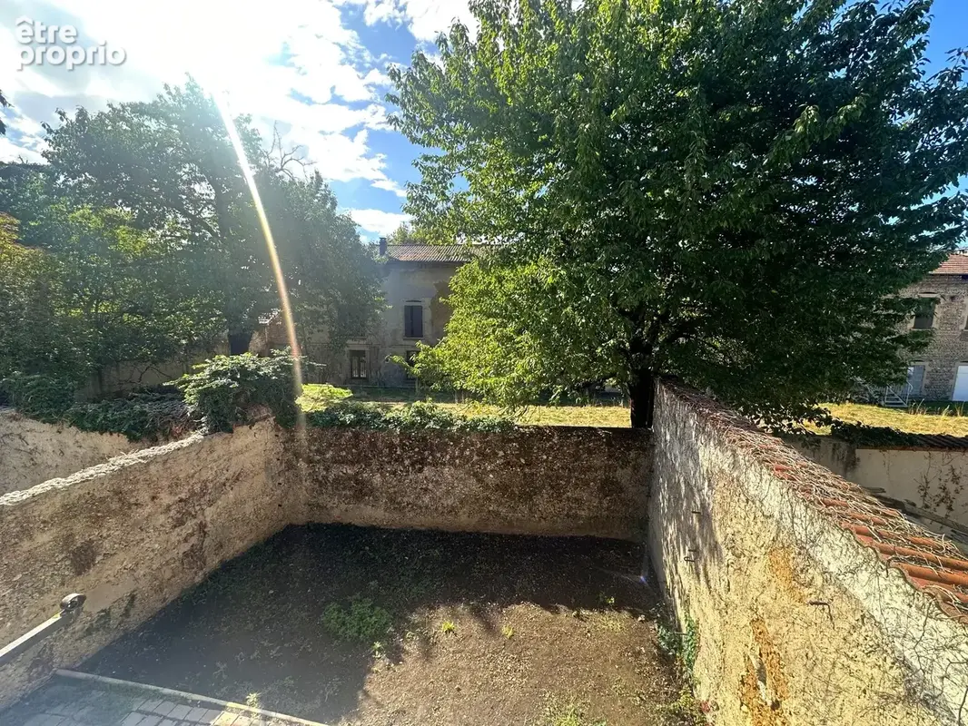 Maison 3 pièces 103 m² à vendre à La Cote-Saint-Andre (38260) - photo 3