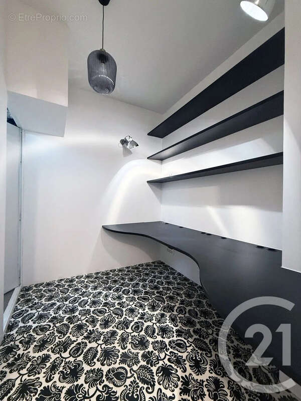 Appartement 80 m² à Paris-18e  - photo 8