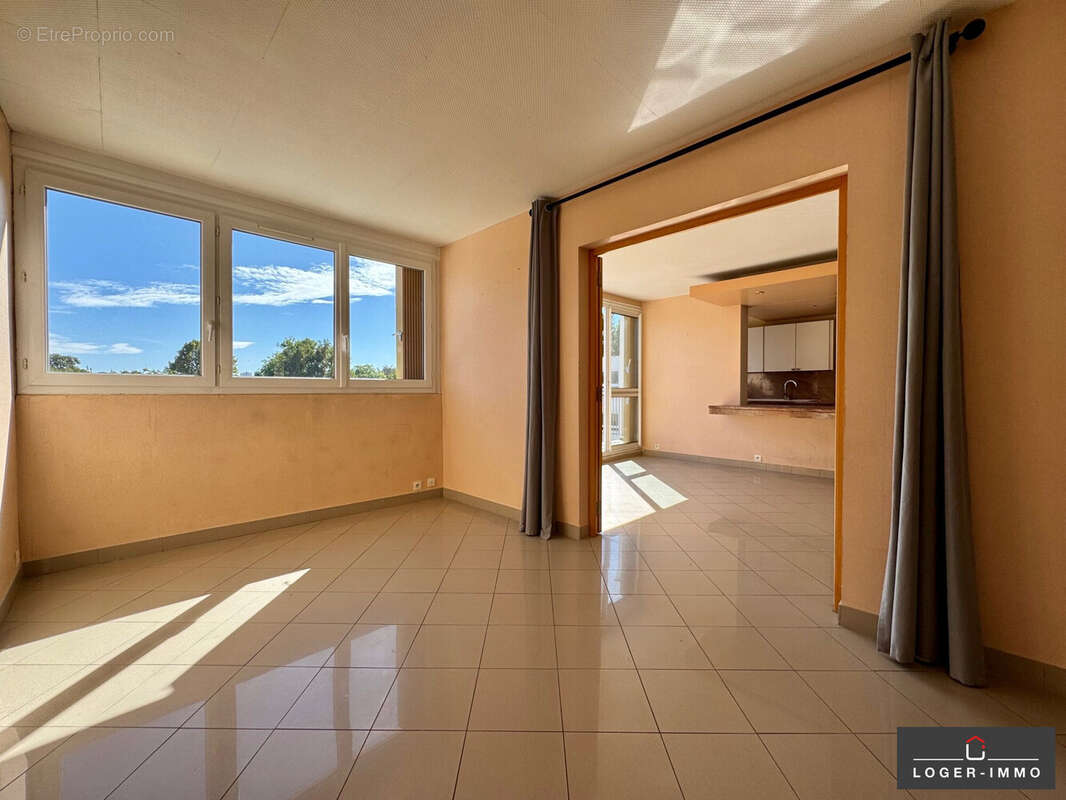 Appartement à LE PERREUX-SUR-MARNE