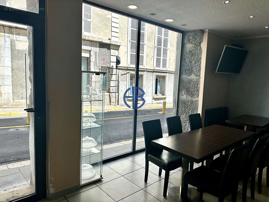 Local commercial Grenoble 76 m2 - photo 3