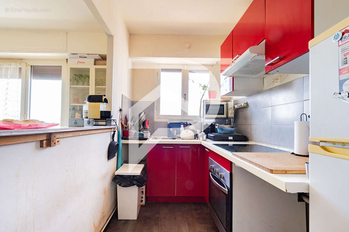 Appartement à MARSEILLE-5E
