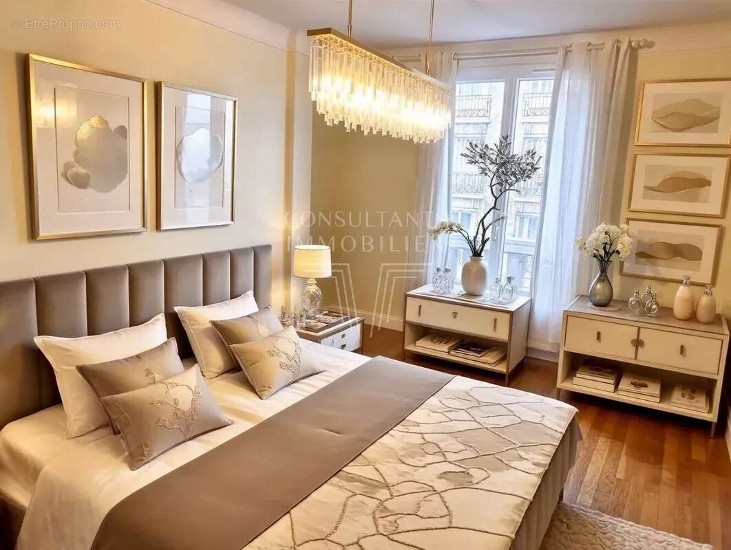 Appartement à PARIS-17E
